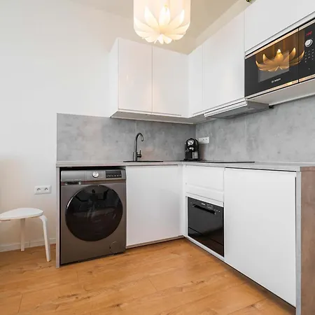 Nordic Elegance - Pristavna Apartment